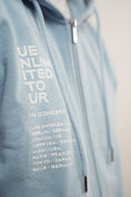 Bild in Galerie-Betrachter laden, Zipper "uenlimited" washed blue