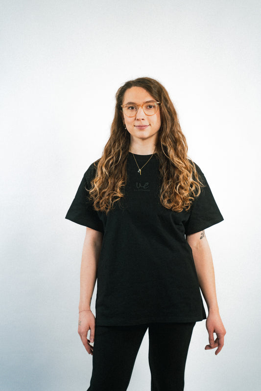 Shirt "Essential 2" black