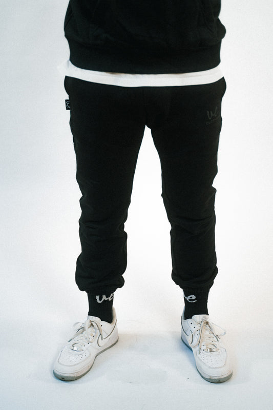 Pants "Essential 2" washed black