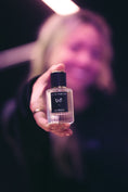 Bild in Galerie-Betrachter laden, Eau de Parfum "refract" 30ml