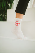 Bild in Galerie-Betrachter laden, Socks "essential v3" white/red