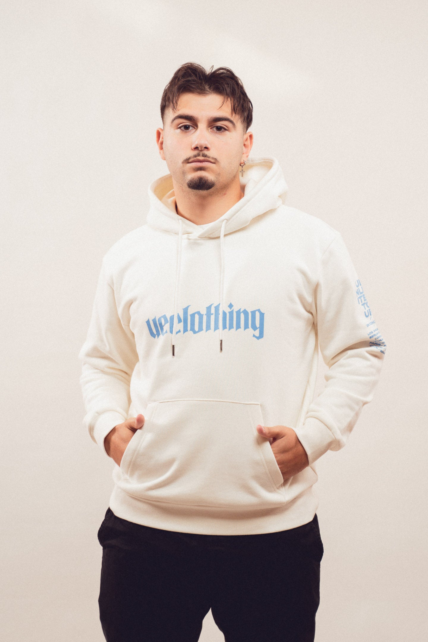 Hoodie "in concert" white