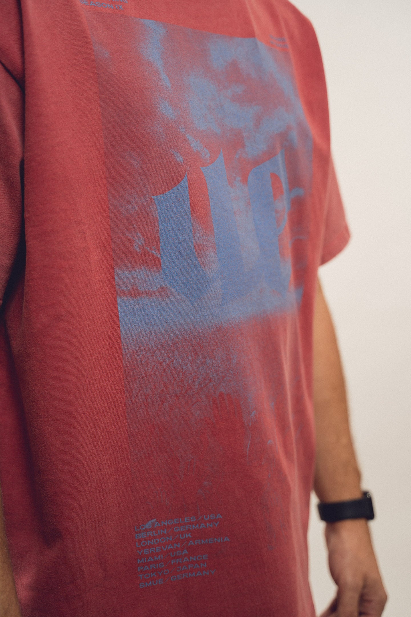 Shirt "uenlimited" washed red