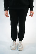 Bild in Galerie-Betrachter laden, Pants "Essential 2" washed black
