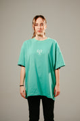 Load image into Gallery viewer, Shirt "anniversary" turquoise
