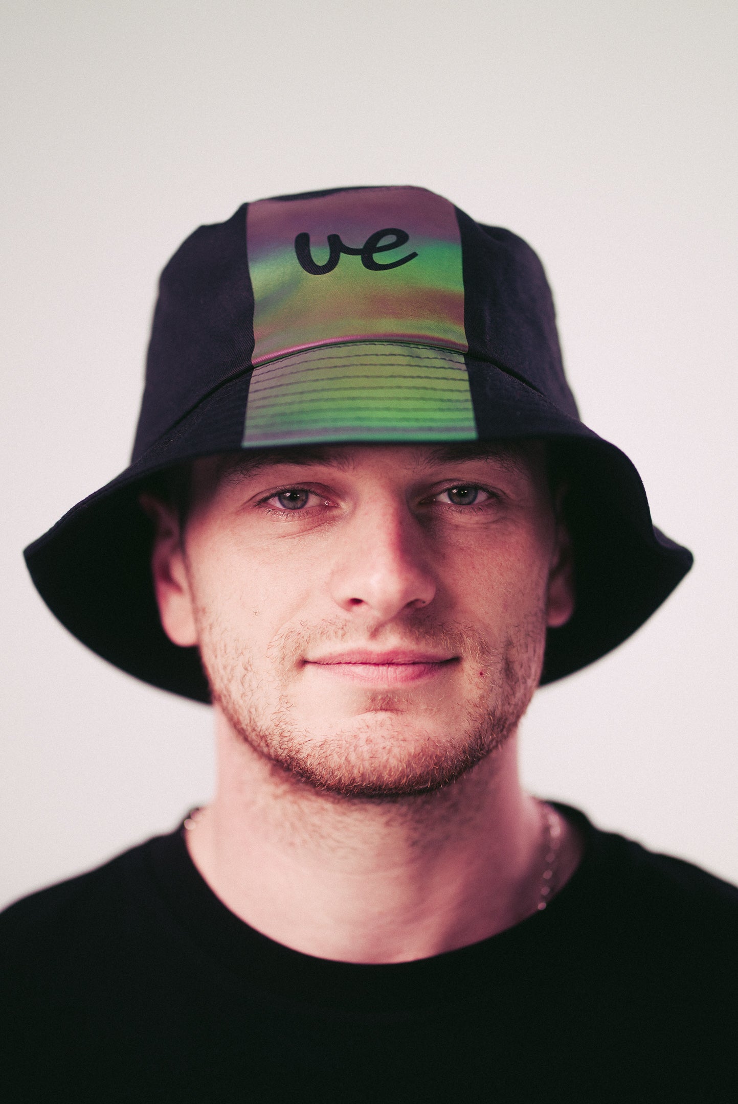 Bucket Hat "reflect" black