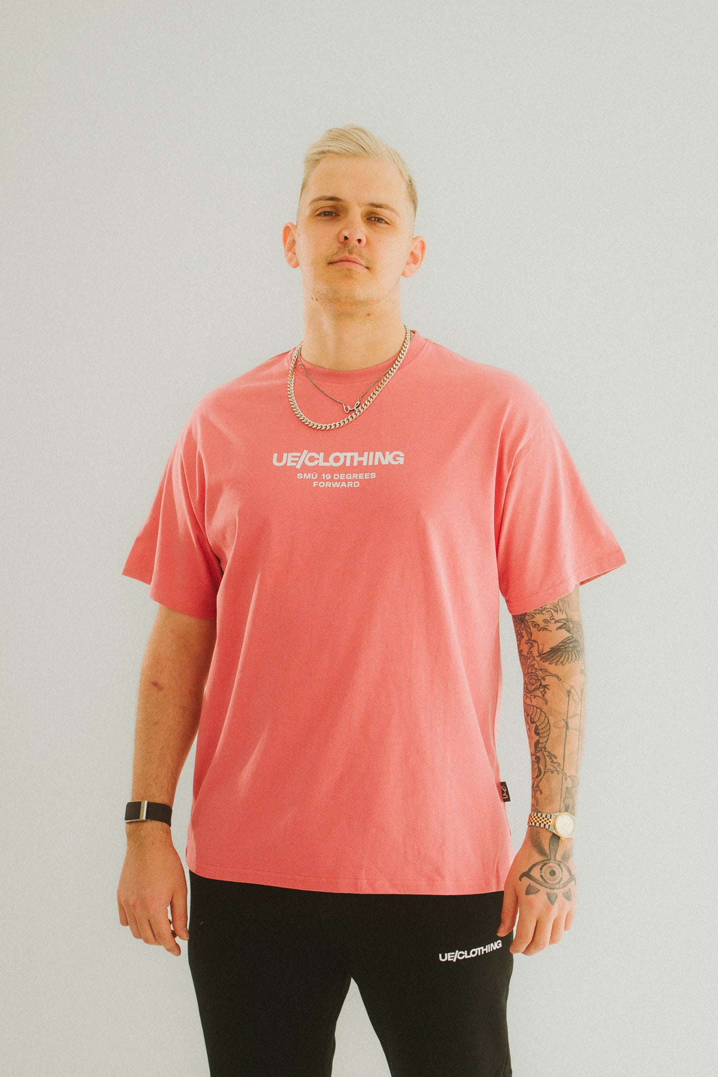 Shirt "19degrees" light red