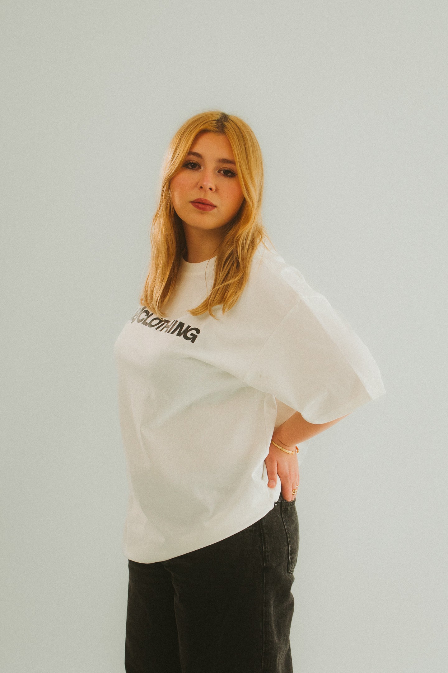 Shirt "19degrees" white