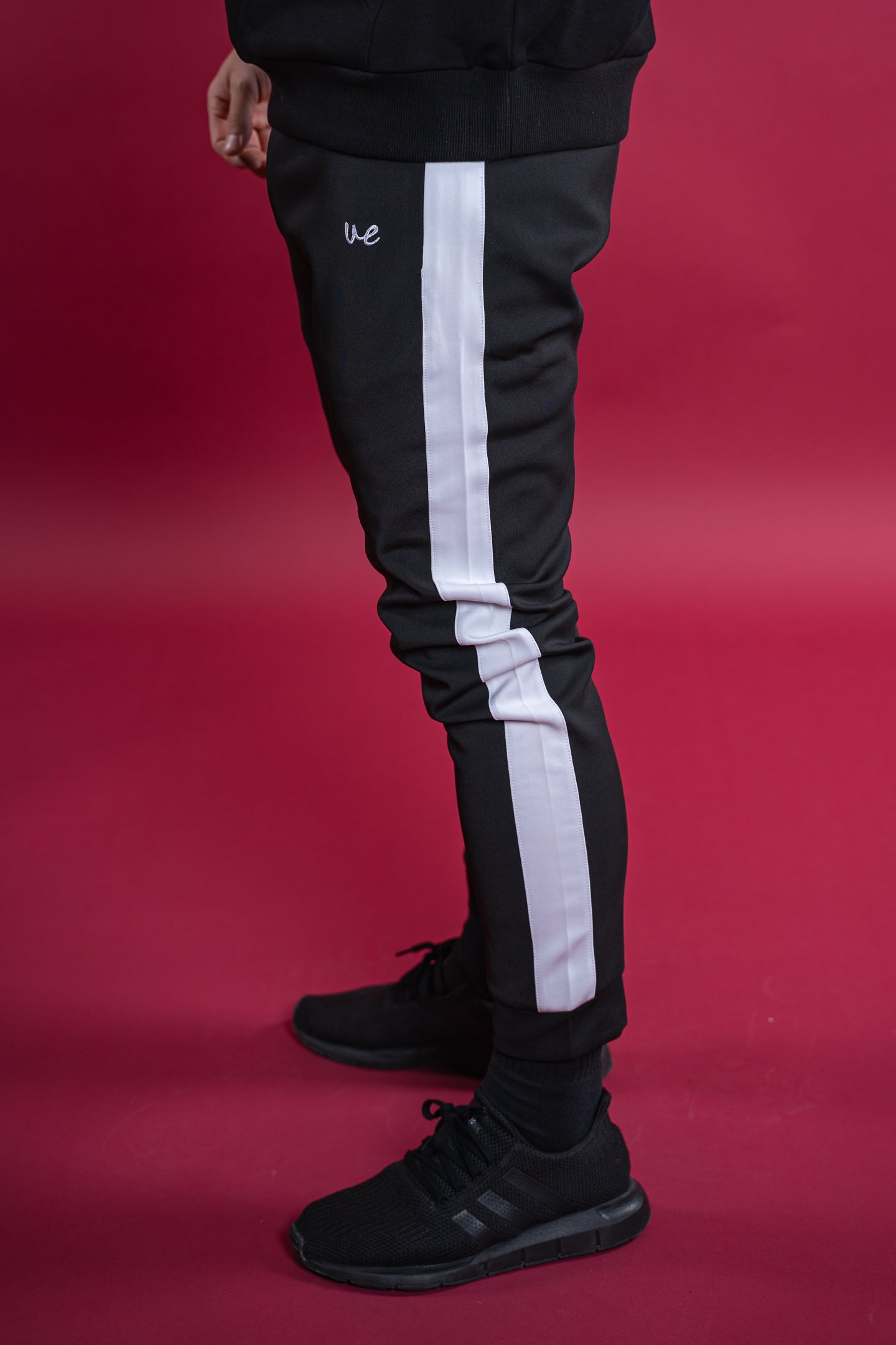 Jogger pants "Essential" black