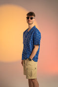 Load image into Gallery viewer, Summer shirt "ue" blue
