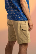 Load image into Gallery viewer, Cargo Short "uetopia" brown
